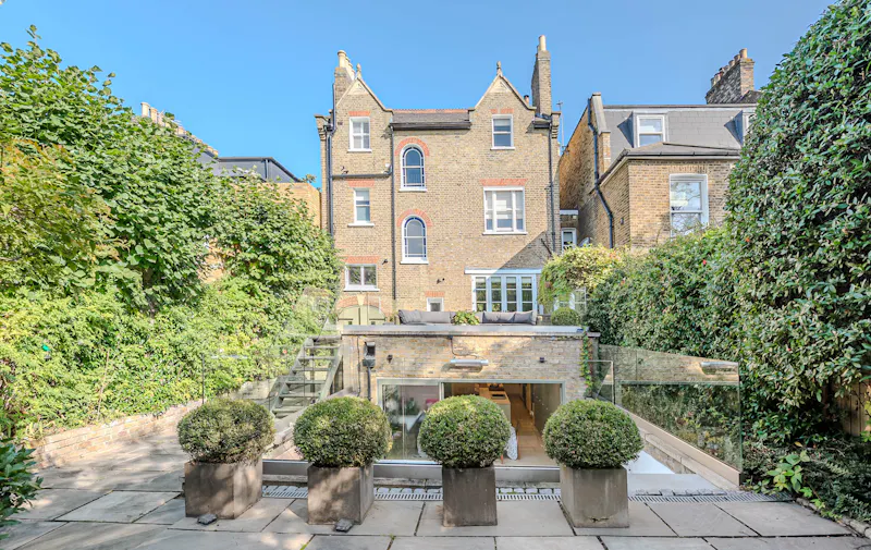 Stylish Wandsworth townhouse, B2030 (photo 29)