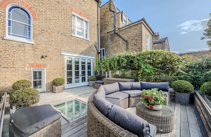Stylish Wandsworth townhouse, B2030 (photo 24)