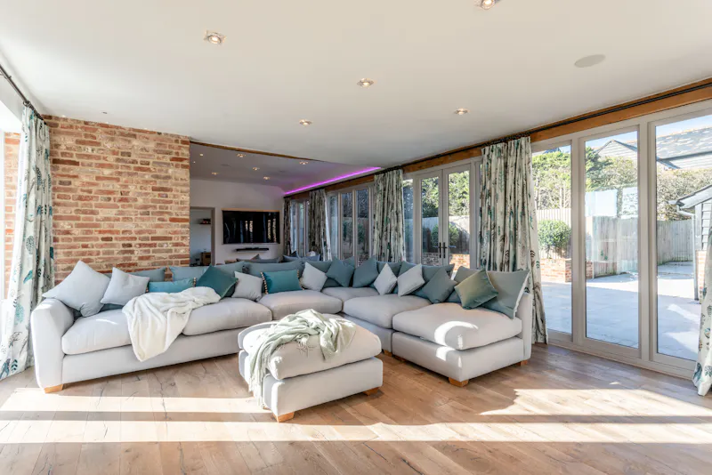 Sitting room at Whempstead barn conversion, D2750 (photo 11)