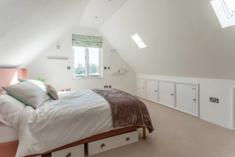 Bedroom at Whempstead barn conversion, D2750 (photo 30)
