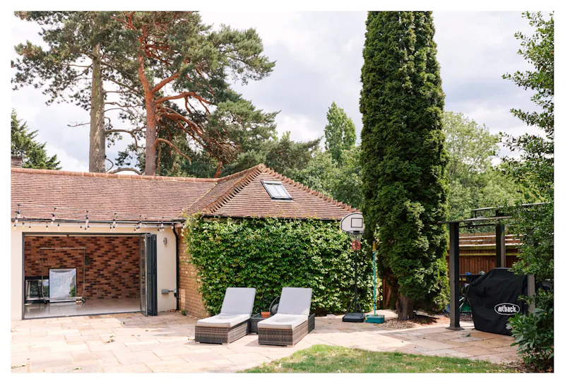 Large Watford Heath family home, D2751 (photo 41)