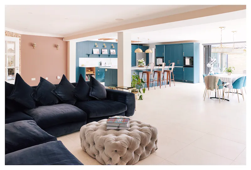 Large Watford Heath family home, D2751 (photo 16)