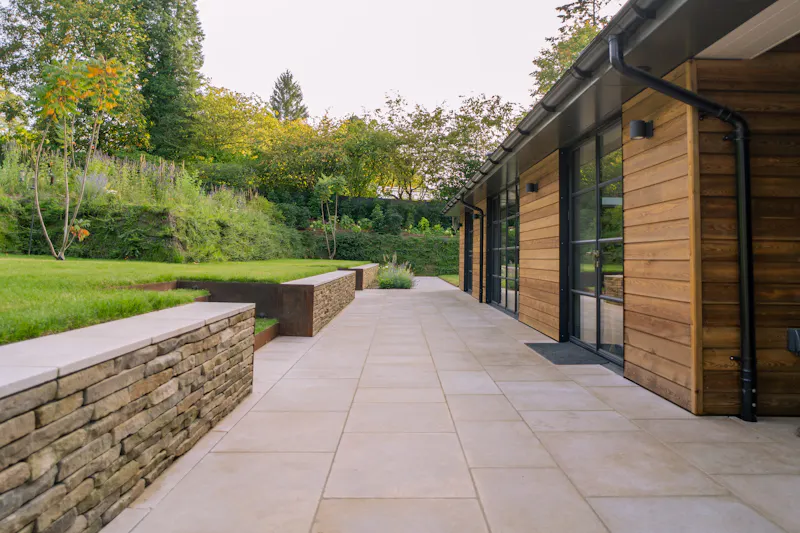 Modern Churt country house, D2758 (photo 55)