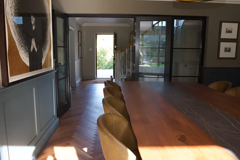 Modern Churt country house, D2758 (photo 10)