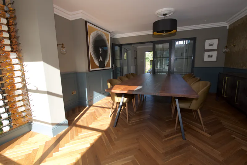 Modern Churt country house, D2758 (photo 8)