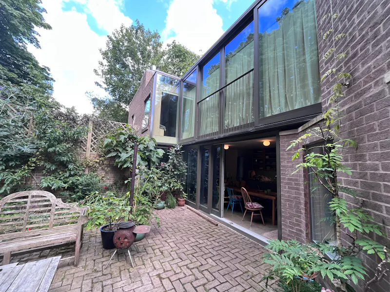 Terrace/Patio at Hampstead Heath RIBA house, K487 (photo 36)