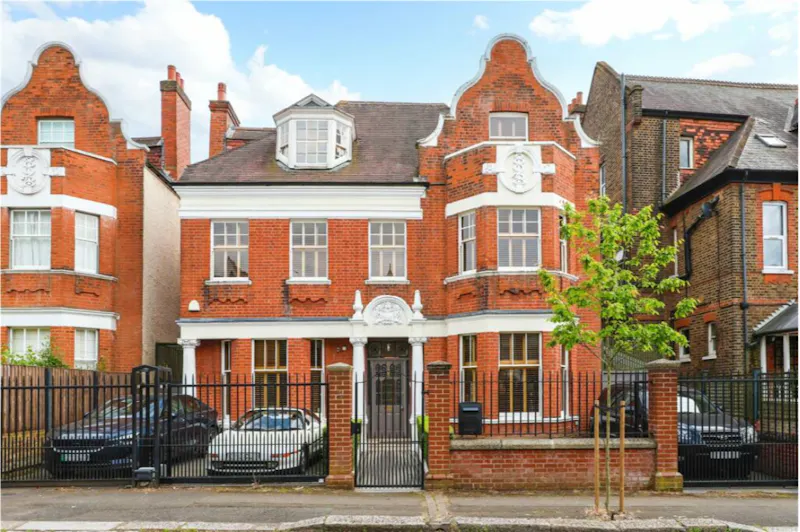 Gate at Ealing Common detached home, B2034 (photo 1)