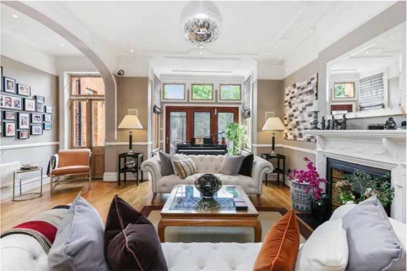 Living Room at Ealing Common detached home, B2034 (photo 5)