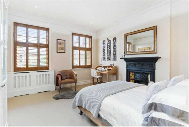 Bedroom at Ealing Common detached home, B2034 (photo 12)