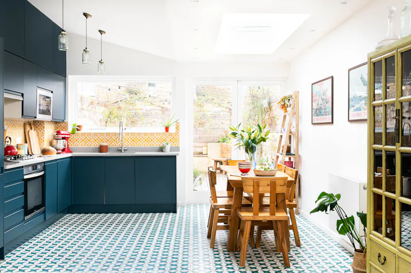 Kitchen at Colourful Queens Park terrace, B2031 (photo 5)
