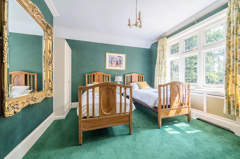 Bedroom at Vacant modern Ascot pool house , M345 (photo 19)