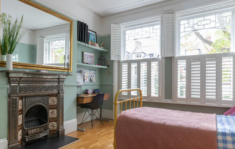 Bedroom at Crouch End Victorian renovation, B1937 (photo 16)