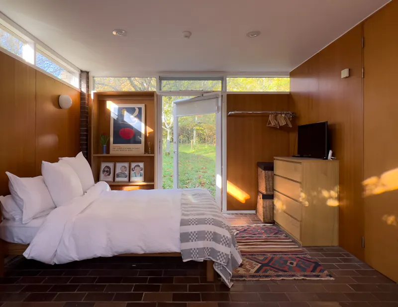 Bedroom at Mid-century Wiltshire Retreat, K499 (photo 20)