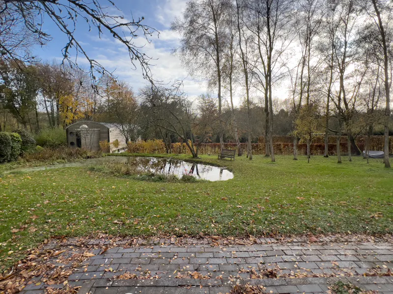 Mid-century Wiltshire Retreat, K499 (photo 33)