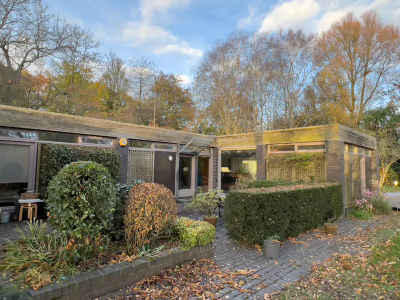 Mid-century Wiltshire Retreat, K499 (photo 2)