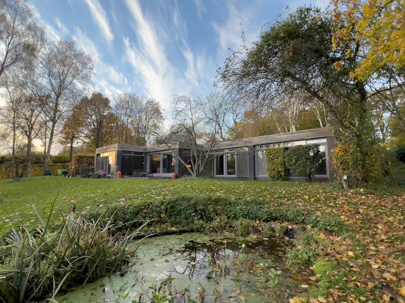 Mid-century Wiltshire Retreat, K499 (photo 29)