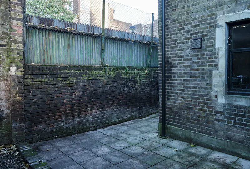 Neo-Gothic Shoreditch Studio, N550 (photo 45)