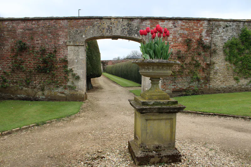 Calne country house & gardens, A45 (photo 36)