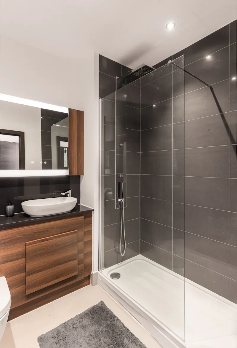 Bathroom at New build flat in Hackney Wick, F1244 (photo 9)