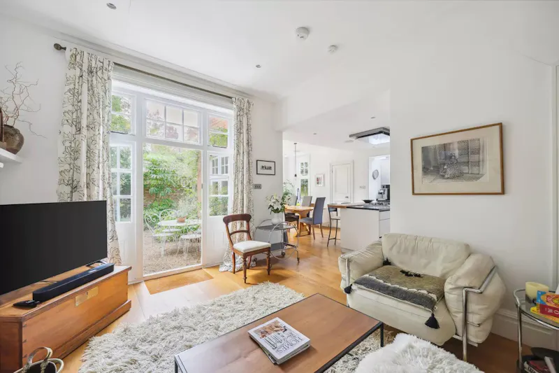 Victorian semi in Bedford Park, E528 (photo 6)