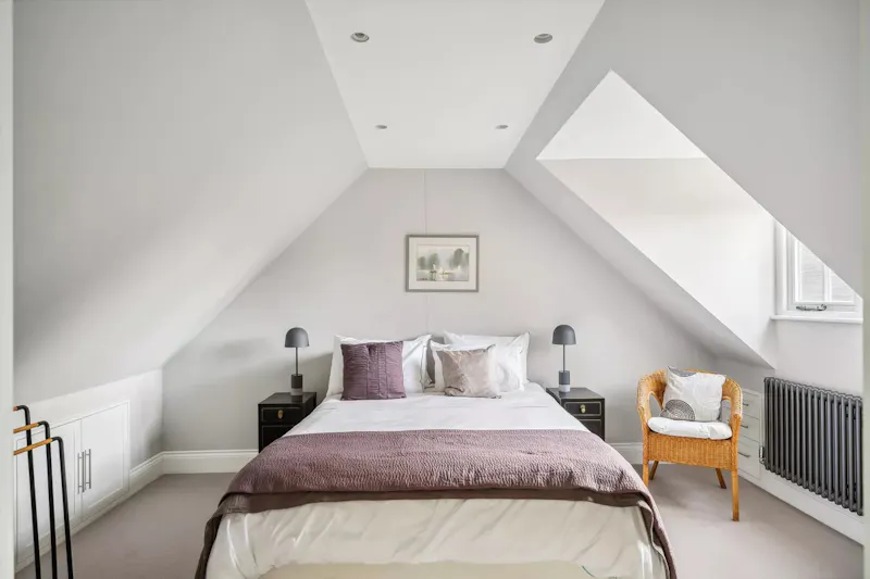 Bedroom at Victorian semi in Bedford Park, E528 (photo 13)