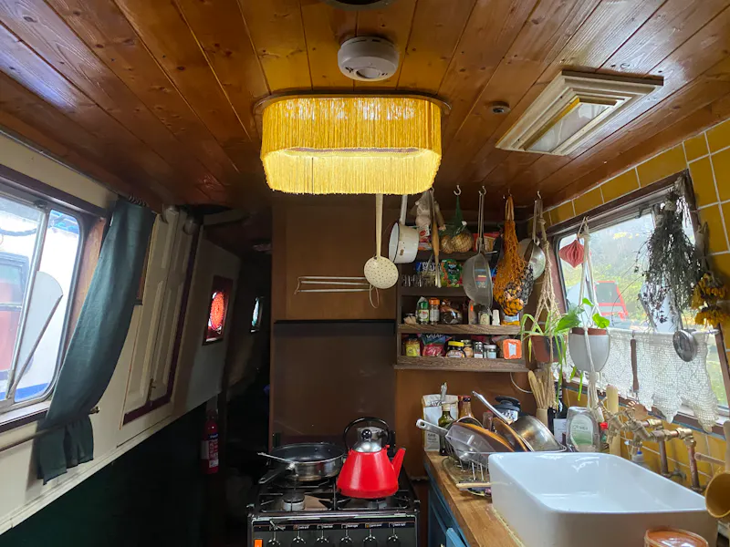 Kitchen at Traditional Narrowboat, HSE29 (photo 5)