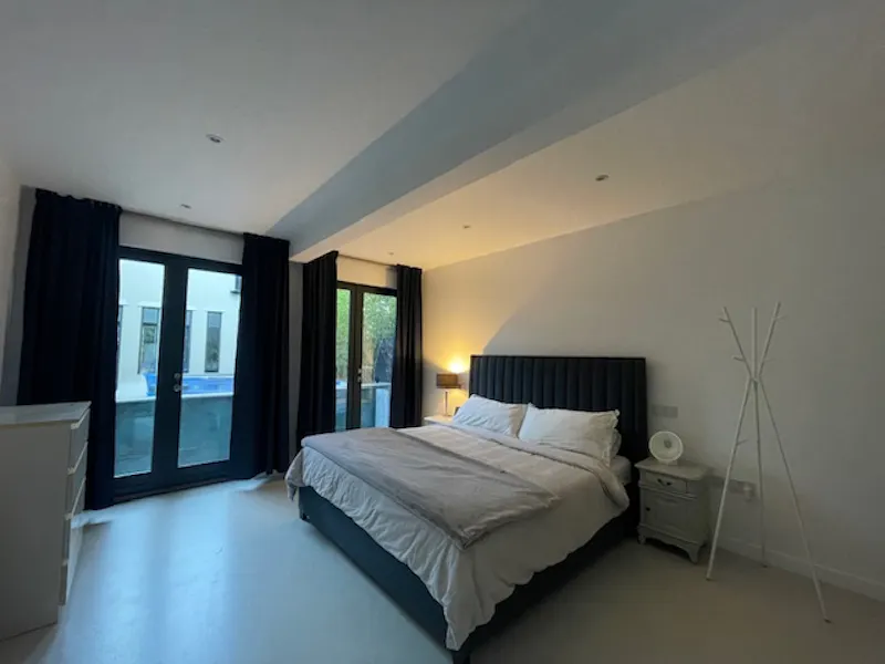 Bedroom at Modern hidden Surbiton house, K496 (photo 12)