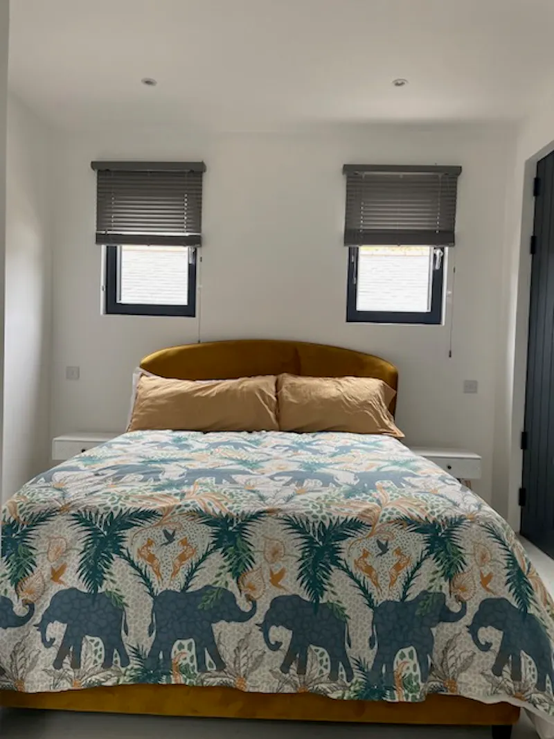 Bedroom at Modern hidden Surbiton house, K496 (photo 32)
