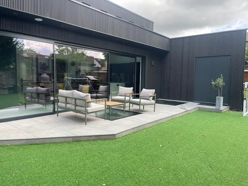 Terrace/Patio at Modern hidden Surbiton house, K496 (photo 36)