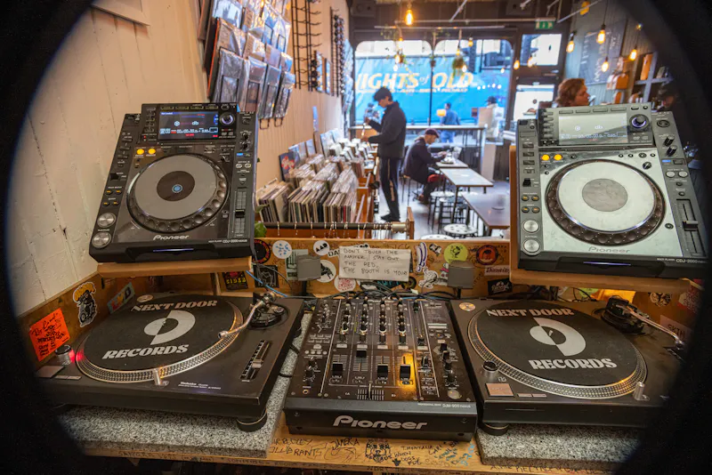 Sheperd's Bush Record Shop, SHOP48 (photo 5)