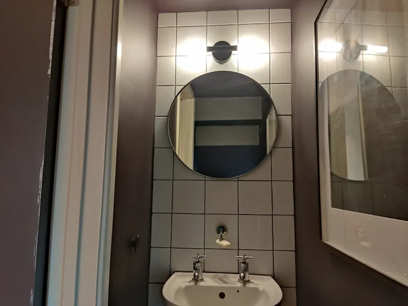 Bathroom at Hanwell family home, D2757 (photo 21)