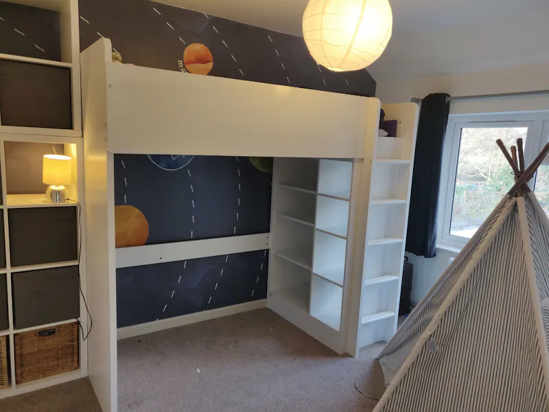 Bedroom - child's at Hanwell family home, D2757 (photo 22)