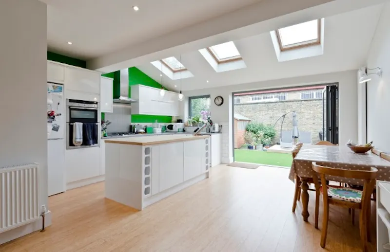 Kitchen at 1930's semi in Hanwell , D2759 (photo 3)