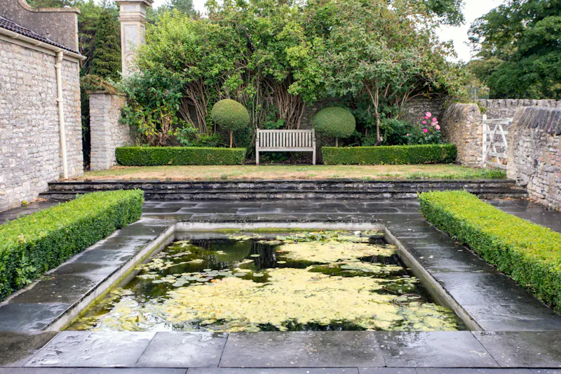 Pond at Stunning Bath Farmhouse, A1620 (photo 24)