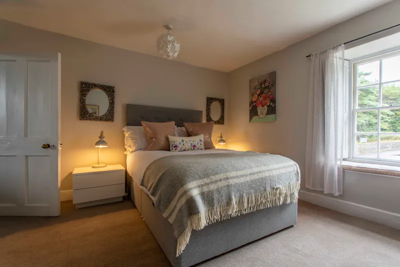Bedroom at Stunning Bath Farmhouse, A1620 (photo 14)