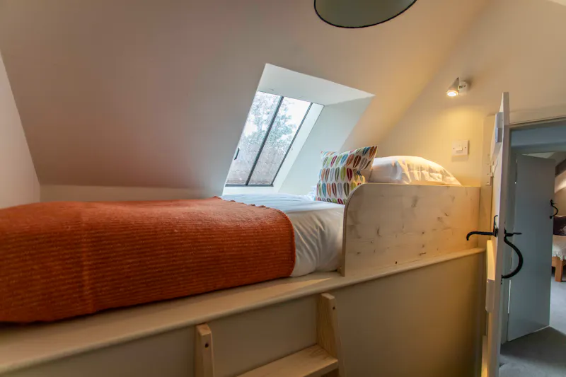 Bedroom at Stunning Bath Farmhouse, A1620 (photo 19)