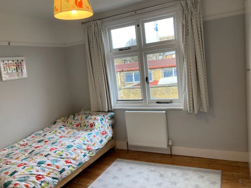 Bedroom - child's at 1930's semi in Hanwell , D2759 (photo 16)