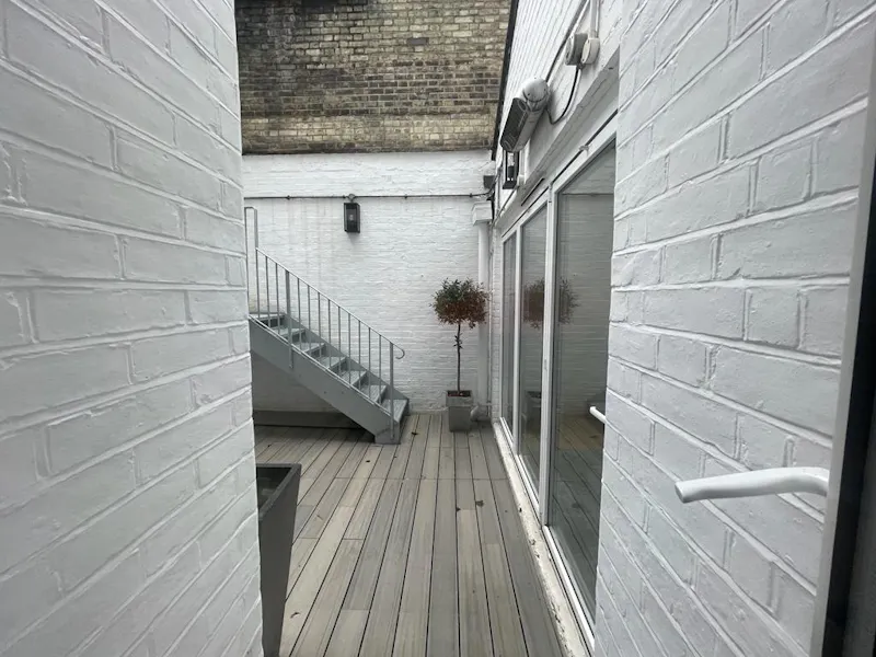 Terrace/Patio at Contemporary Shoreditch Loft, K303 (photo 13)