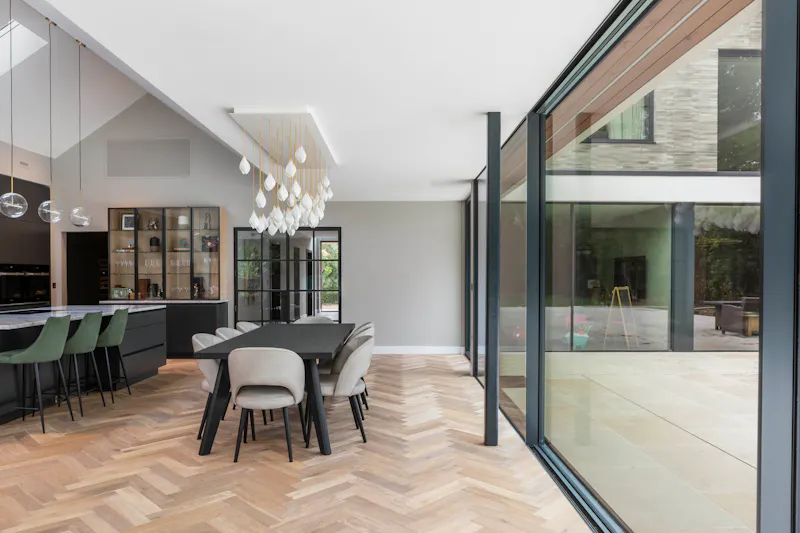 Luxury Esher modern home, K500 (photo 14)