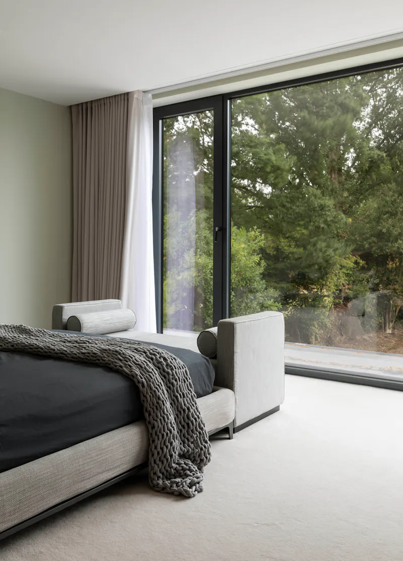 Bedroom at Luxury Esher modern home, K500 (photo 21)