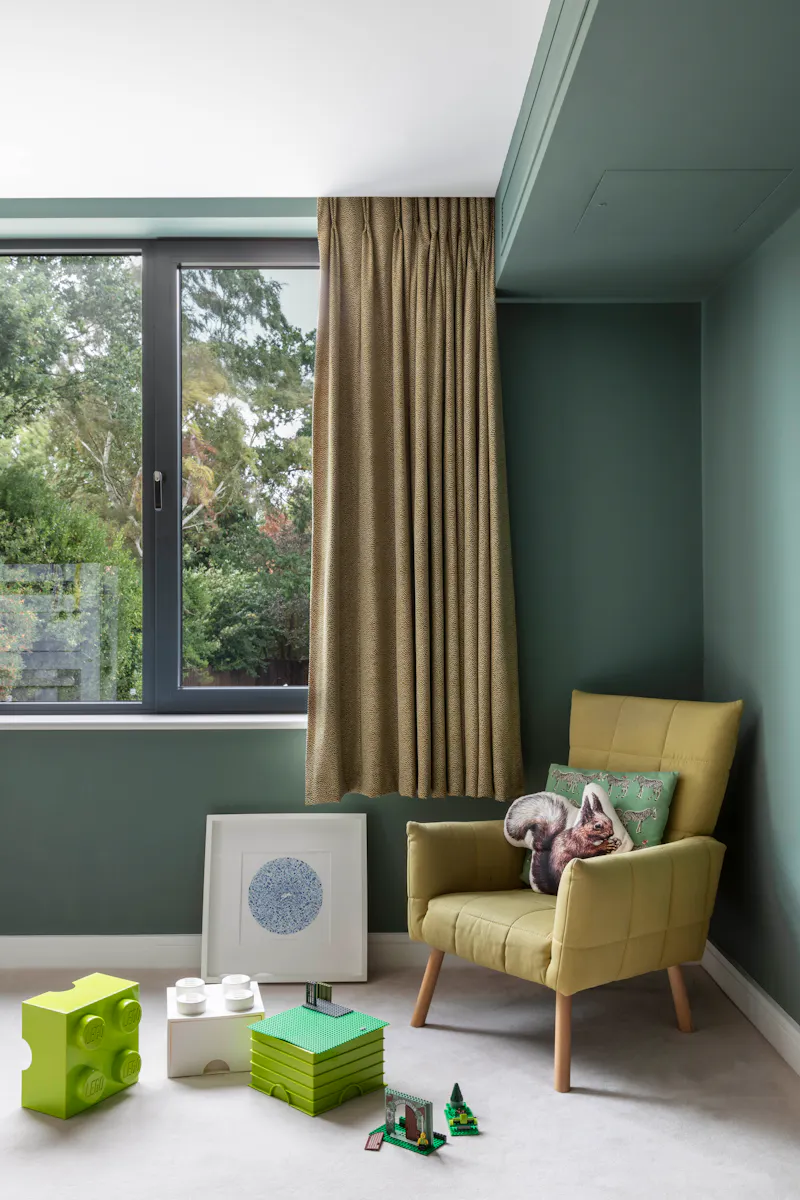 Luxury Esher modern home, K500 (photo 37)