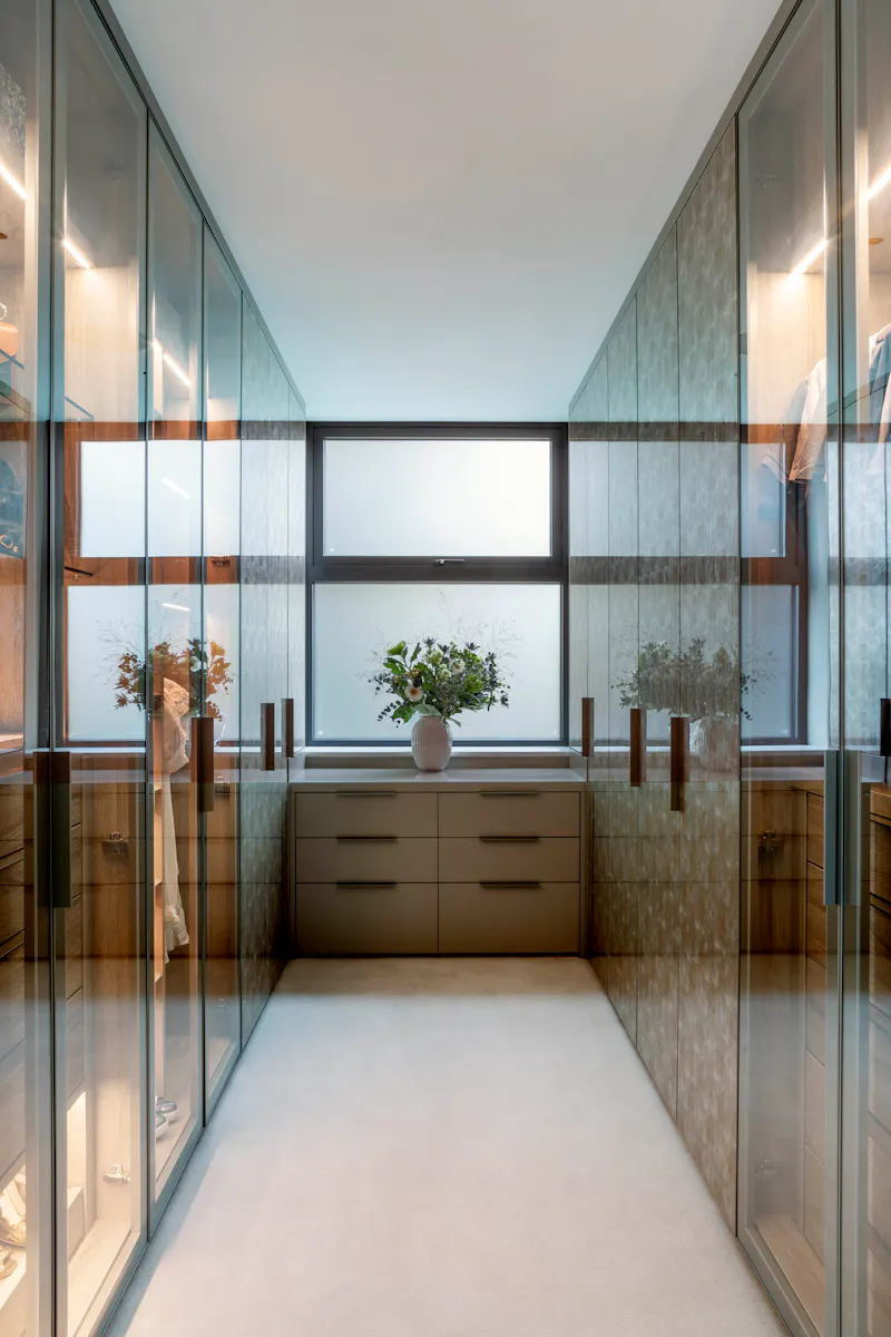 Luxury Esher modern home, K500 (photo 23)