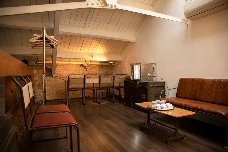 Brick Lane split-level studio , N402 (photo 13)