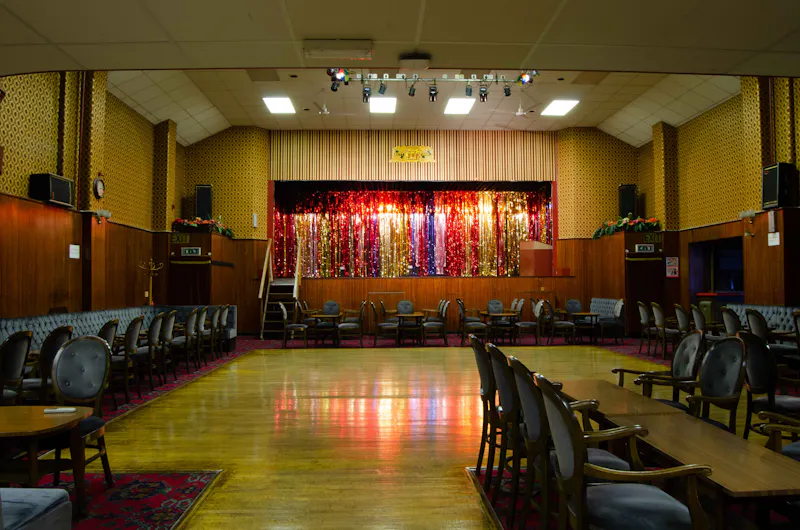 Ballroom at Iconic Working Men's Club, R871 (photo 3)