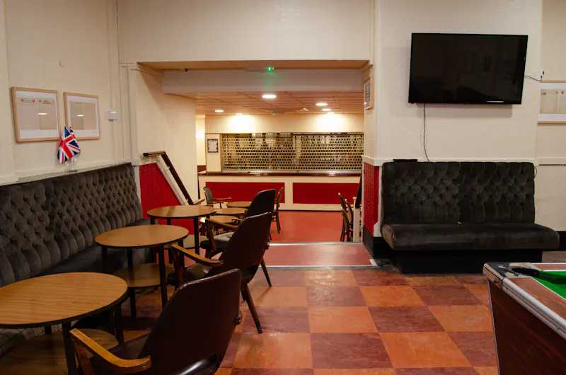 Iconic Working Men's Club, R871 (photo 18)