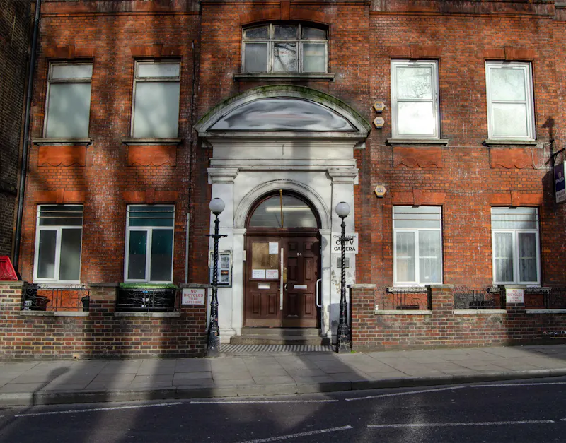 Iconic Working Men's Club, R871 (photo 2)