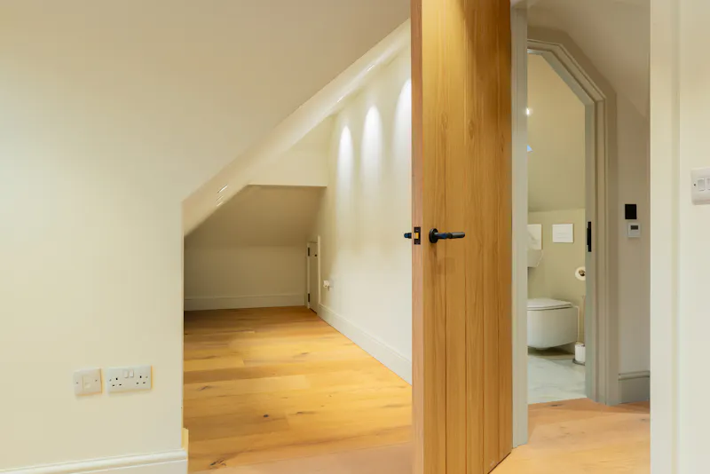 1930's modern Sydenham home , D2763 (photo 28)