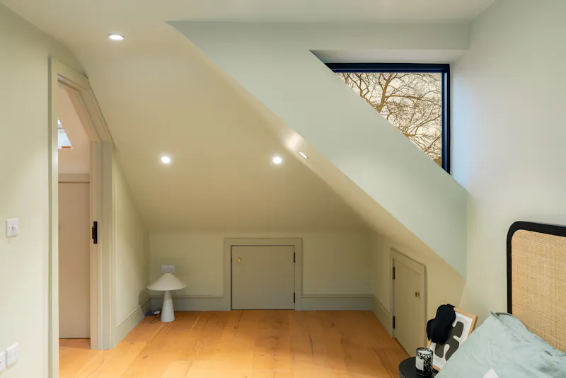 1930's modern Sydenham home , D2763 (photo 27)