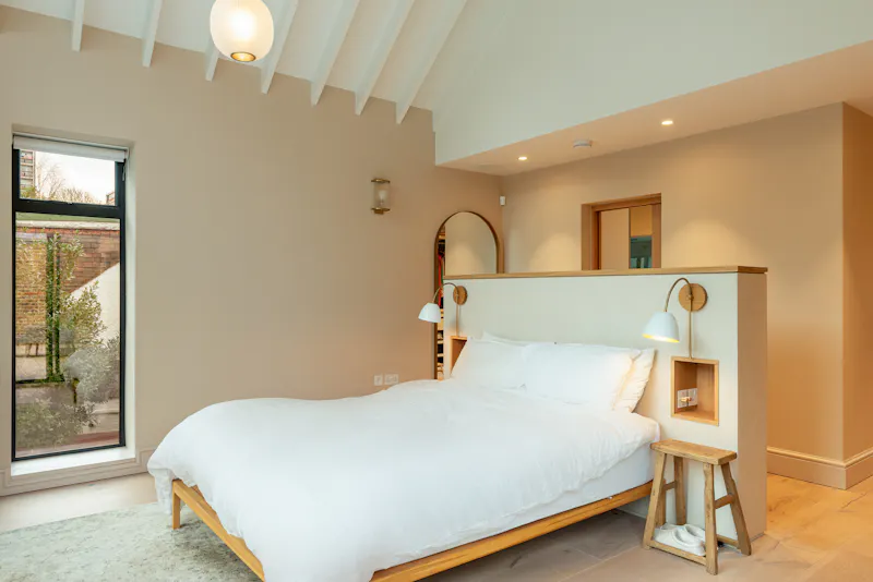 Bedroom at 1930's modern Sydenham home , D2763 (photo 19)
