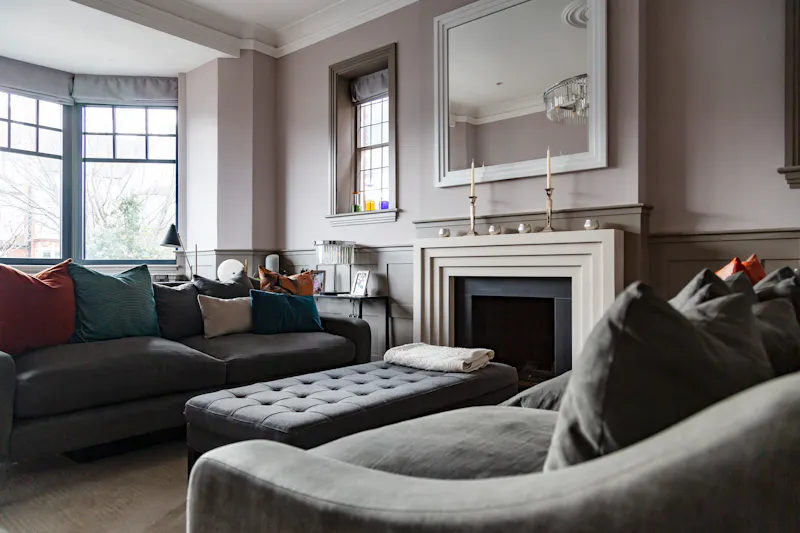 Sitting room at Bright Open Highgate Home, D2765 (photo 3)